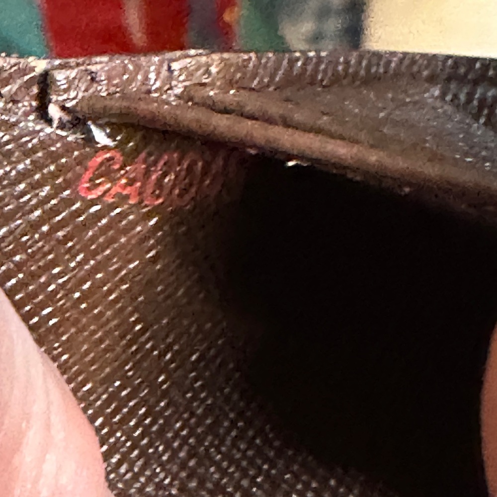 VGUC - Louis Vuitton Damier Ebene French Kisslock Compact Wallet. - Picture 6 of 7